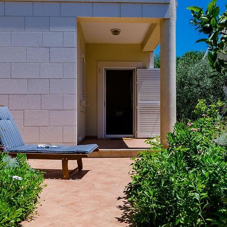 Private Garden Apartment Ragusa Esterno foto