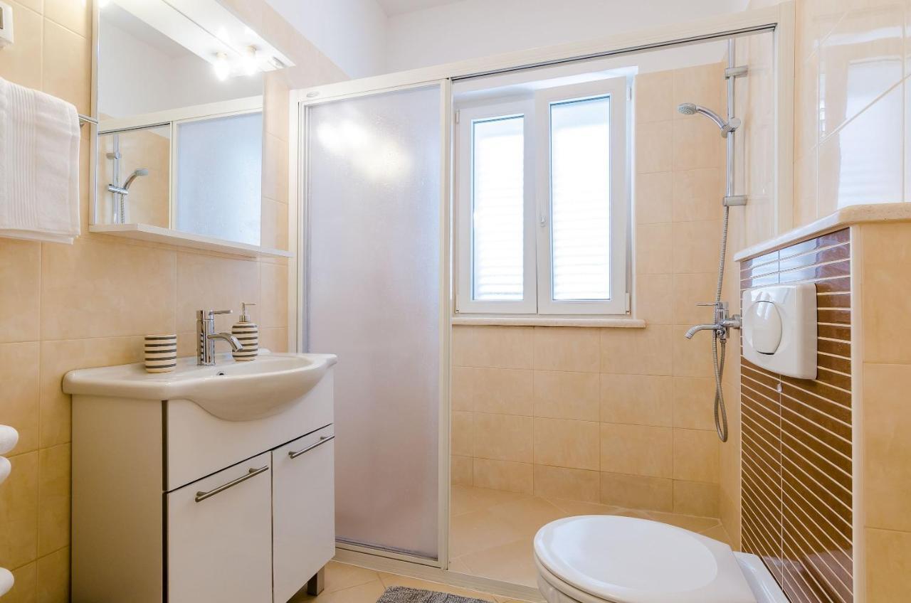 Private Garden Apartment Ragusa Esterno foto