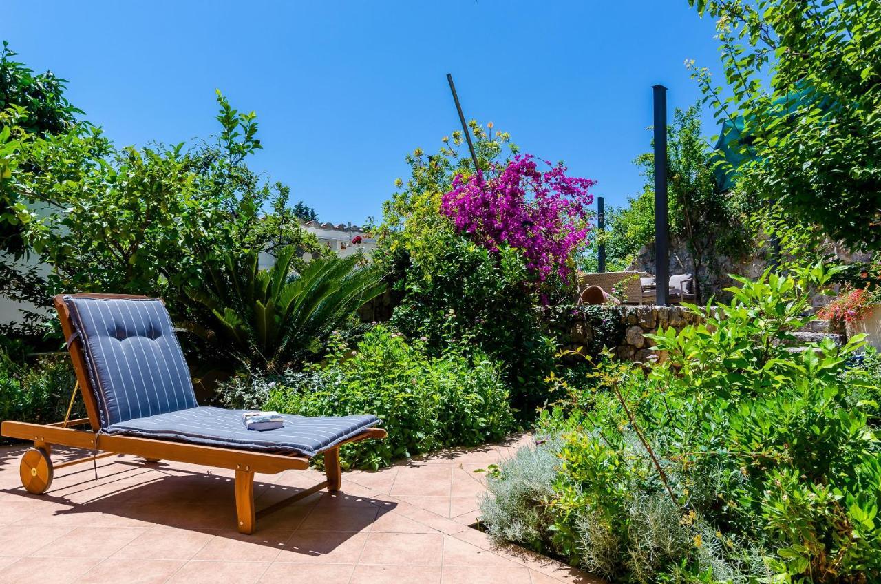Private Garden Apartment Ragusa Esterno foto